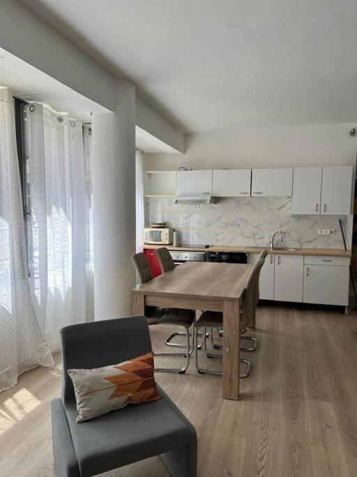 Le Building: 5 Pax Centre Ville Marsiglia Esterno foto